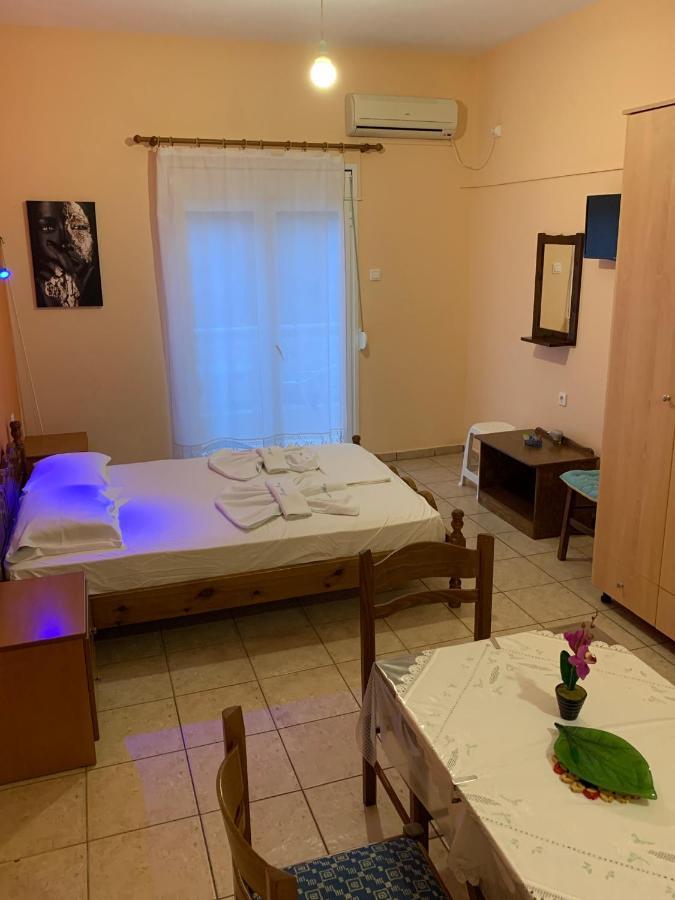 Kostas Rooms Votsi  Exteriér fotografie