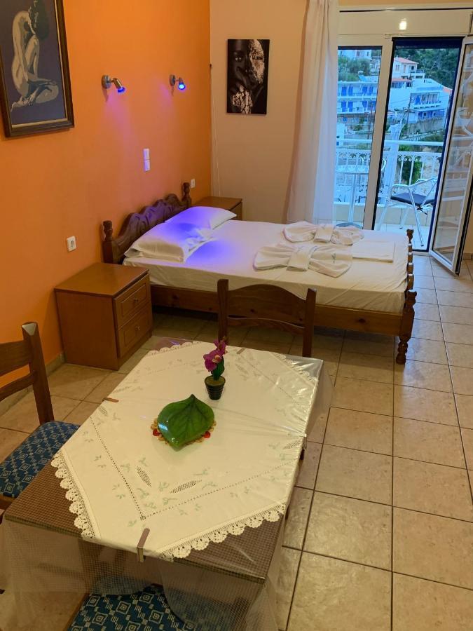 Kostas Rooms Votsi  Exteriér fotografie